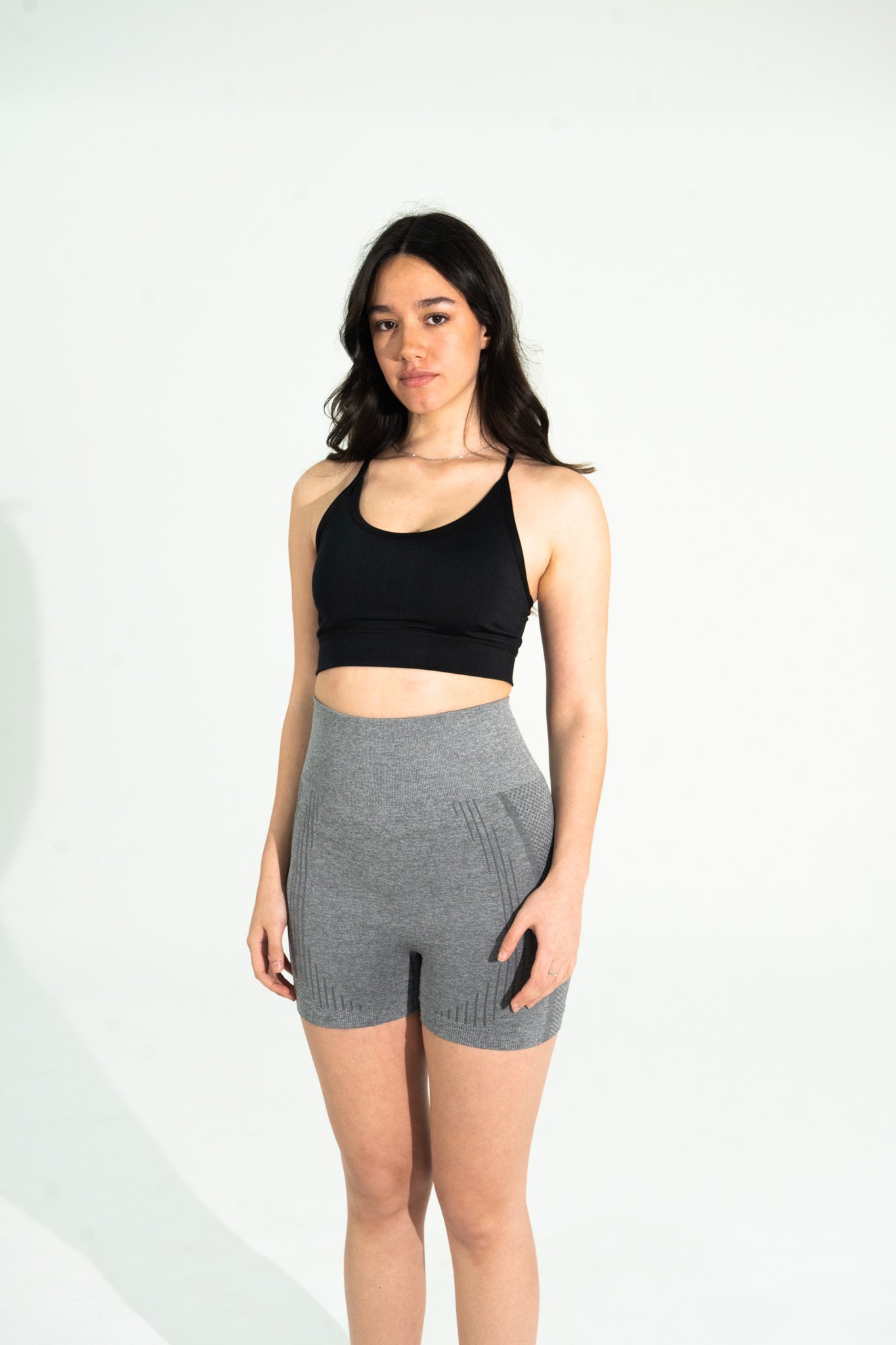 Musculosa bordada negra - Mujer